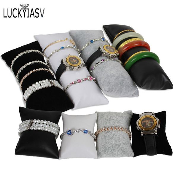 jewelry stand wholesale pillow velvet pu leather holder organizer bracelet case bangle anklet watch display pography prop 230517, Black
jewelry stand wholesale pillow velvet pu leather holder organizer bracelet case bangle anklet watch display pography prop 230517, Black