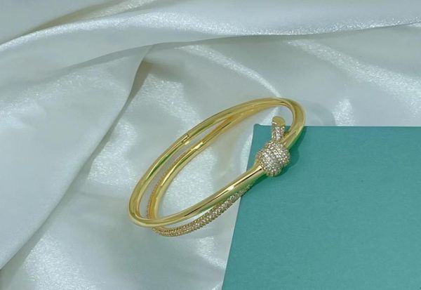 vintage knot bangle designer copper with 18k gold plated crystal butterfly bow charm cuff bracelets for women fashion jewelry with1409242, Black
vintage knot bangle designer copper with 18k gold plated crystal butterfly bow charm cuff bracelets for women fashion jewelry with1409242, Black