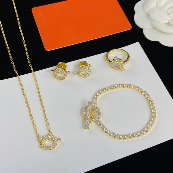 designer gold sivler chain bracelet womens diamond crystal bracelets love jewelry luxury round pendant h bracelet for women charm earring we, Silver
designer gold sivler chain bracelet womens diamond crystal bracelets love jewelry luxury round pendant h bracelet for women charm earring we, Silver