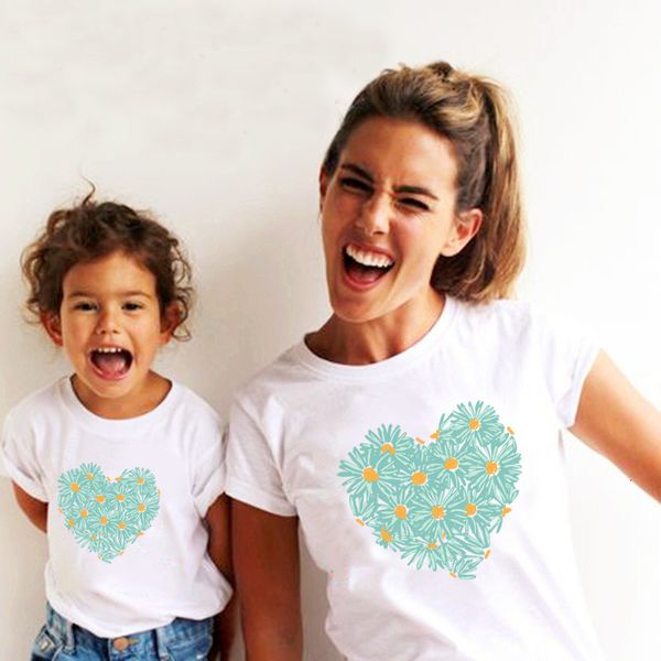 family matching outfits fashion clothes look mother daughter flower heart print tshirt clothing mommy and me 230518, Blue
family matching outfits fashion clothes look mother daughter flower heart print tshirt clothing mommy and me 230518, Blue