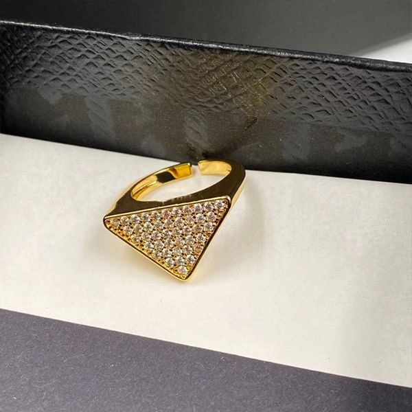 18k gold plated band rings triangle classic fashion love diamond ring nail ring for women&girl wedding mother' day jewelry women gifts, Golden;silver
18k gold plated band rings triangle classic fashion love diamond ring nail ring for women&girl wedding mother' day jewelry women gifts, Golden;silver