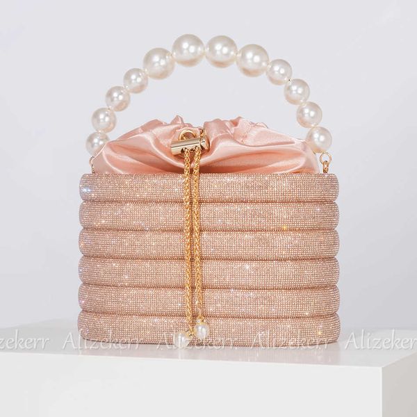 totes crystal metal evening clutch bag boutique pearl handle shiny color blocking rhinestone purse and handbags bridal wedding 230509
totes crystal metal evening clutch bag boutique pearl handle shiny color blocking rhinestone purse and handbags bridal wedding 230509