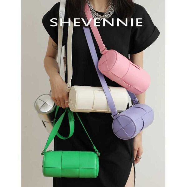 xueyunni 2023 new mini leather cylinder pillow bag one shoulder waist bag mini small bag women's bag trend 0517
xueyunni 2023 new mini leather cylinder pillow bag one shoulder waist bag mini small bag women's bag trend 0517