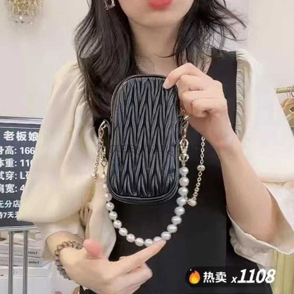 miu bag miu mobile phone bag 2023 summer genuine leather small bag version fashion pearl chain fragrant lingge women's bag
miu bag miu mobile phone bag 2023 summer genuine leather small bag version fashion pearl chain fragrant lingge women's bag