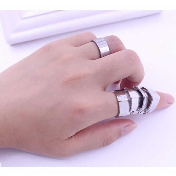 the latest fashion trend retro punk style creative joint armor knuckle metal ring men and women can wear jewelry gift q07083450300, Silver
the latest fashion trend retro punk style creative joint armor knuckle metal ring men and women can wear jewelry gift q07083450300, Silver