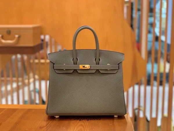 shoulder bags 2023 birkins designer women bag litchi grain women's handheld buckle one trend crossbody fashion large capacity okw6
shoulder bags 2023 birkins designer women bag litchi grain women's handheld buckle one trend crossbody fashion large capacity okw6