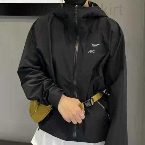 men's jackets designer mens outdoor s emroidered lightweight waterproof rthae windproof sports hoodie xunr, Black;brown
men's jackets designer mens outdoor s emroidered lightweight waterproof rthae windproof sports hoodie xunr, Black;brown