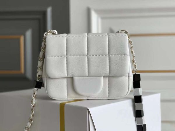10a r designs leather 16cm sieve chain fang fatty r crossbody bag chain bag shoulder bag with box.
10a r designs leather 16cm sieve chain fang fatty r crossbody bag chain bag shoulder bag with box.