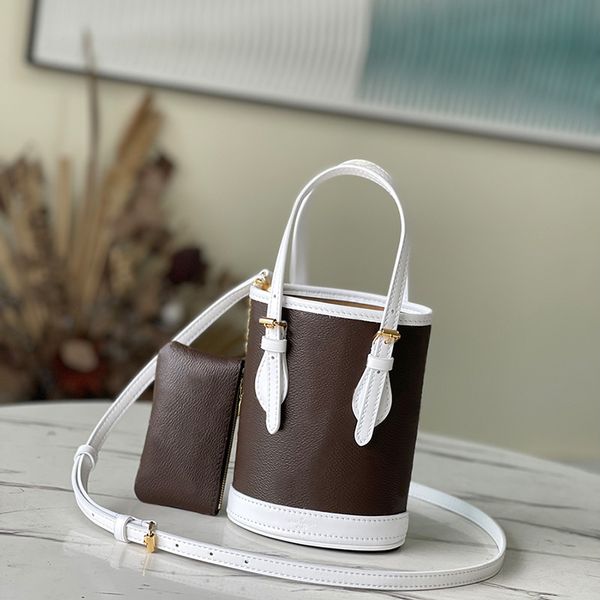 designer bucket bag genuine leather handbag 17cm luxury shoulder bag delicate knockoff crossbody bag with box yl174
designer bucket bag genuine leather handbag 17cm luxury shoulder bag delicate knockoff crossbody bag with box yl174
