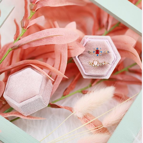 jewelry stand lovely hexagon shape velvet ring box double storage wedding display for women gift earrings packaging pink 230517, Black
jewelry stand lovely hexagon shape velvet ring box double storage wedding display for women gift earrings packaging pink 230517, Black