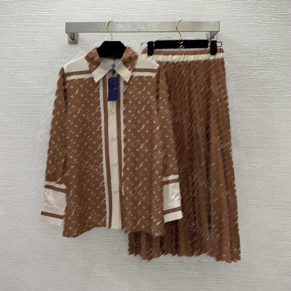 23ss womens designer clothing skirt set logo printed lapel color combination long-sleeved shirt elastic waist slimming long half skirt sets, White
23ss womens designer clothing skirt set logo printed lapel color combination long-sleeved shirt elastic waist slimming long half skirt sets, White