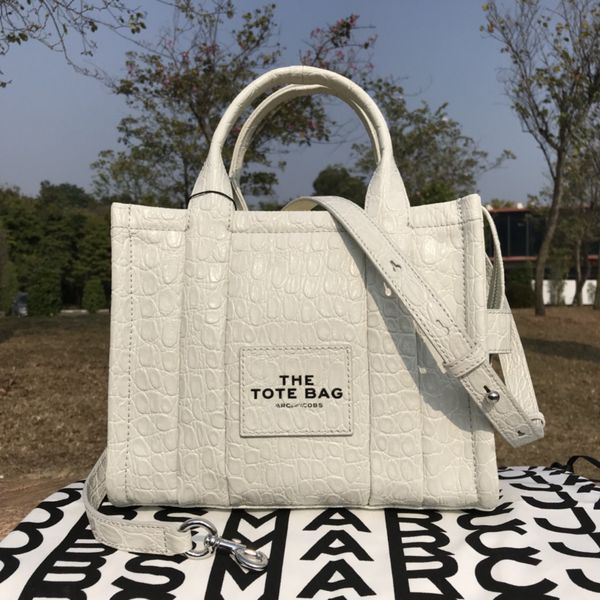 designer crossbody shoulder bags alligator print letter the tote bag large capacity commuter computer bag handbags
designer crossbody shoulder bags alligator print letter the tote bag large capacity commuter computer bag handbags