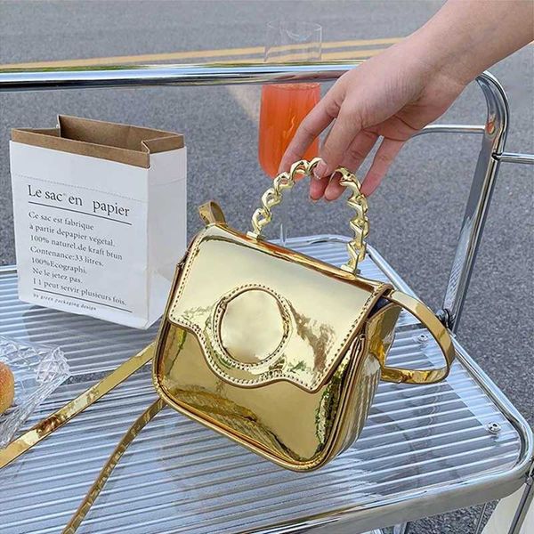 gold chain designer bag women distinctive light luxury shoulder bags cross body portable versatile tote bag small square crossbody bags 2304
gold chain designer bag women distinctive light luxury shoulder bags cross body portable versatile tote bag small square crossbody bags 2304