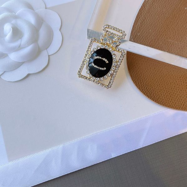 20style designer classic brand letter brooches letters lapel pins crystal rhinestone party metal jewerlry accessories gift, Gray
20style designer classic brand letter brooches letters lapel pins crystal rhinestone party metal jewerlry accessories gift, Gray