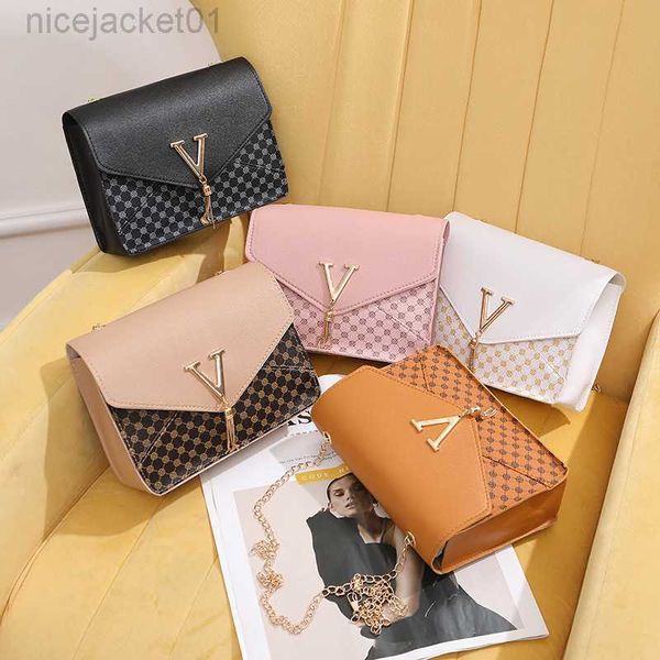 women's bag printed tassel small square bag 2023 new women's fashion versatile ins shoulder bag
women's bag printed tassel small square bag 2023 new women's fashion versatile ins shoulder bag
