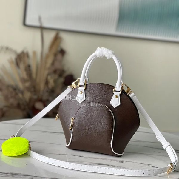 2023 new fashion designer crossbody bag genuine leather handbag 26cm luxury shoulder bag delicate knockoff composite bag with box
2023 new fashion designer crossbody bag genuine leather handbag 26cm luxury shoulder bag delicate knockoff composite bag with box