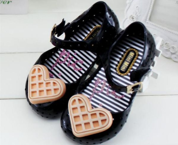 summer baby shoes kids girl sandals sweet heart flat plastic sandals children shoes jelly shoes soft jelly sandal5904018, Black;red
summer baby shoes kids girl sandals sweet heart flat plastic sandals children shoes jelly shoes soft jelly sandal5904018, Black;red