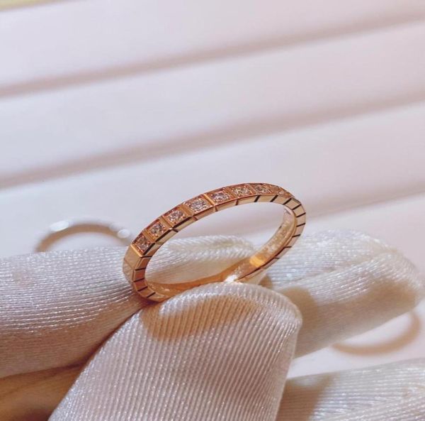 band rings high qulity trend famous brand anniversary gift party jewelry for women full cube zircon ring europe luxury 2211147818616, Silver
band rings high qulity trend famous brand anniversary gift party jewelry for women full cube zircon ring europe luxury 2211147818616, Silver