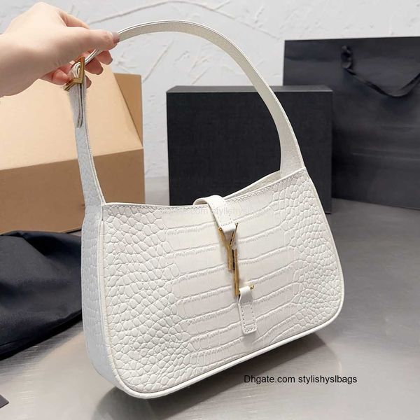 cosmetic bags cases designers bag leather handbag luxury letter wallet crossbody bag for women shoulder bag small bags simple fashion purse
cosmetic bags cases designers bag leather handbag luxury letter wallet crossbody bag for women shoulder bag small bags simple fashion purse