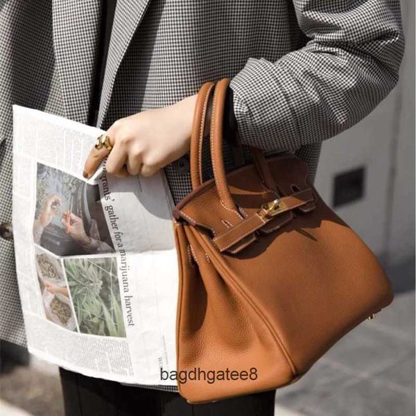 leisure 2023 lychee birkins bags togo bag head layer grain cow fashion designer women commuting large capacity for women negf
leisure 2023 lychee birkins bags togo bag head layer grain cow fashion designer women commuting large capacity for women negf