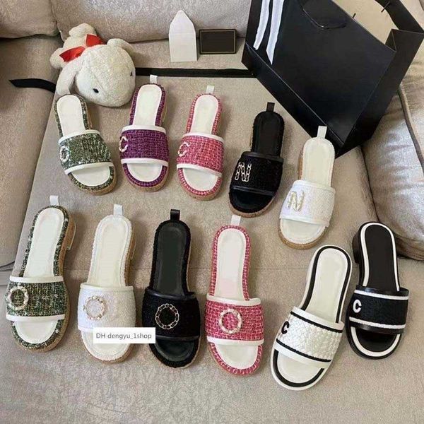 luxurys shoes slipper slides for women fashion classic black sandals heatshoes platform gear bottoms beach lightweight slippers resorts plat
luxurys shoes slipper slides for women fashion classic black sandals heatshoes platform gear bottoms beach lightweight slippers resorts plat