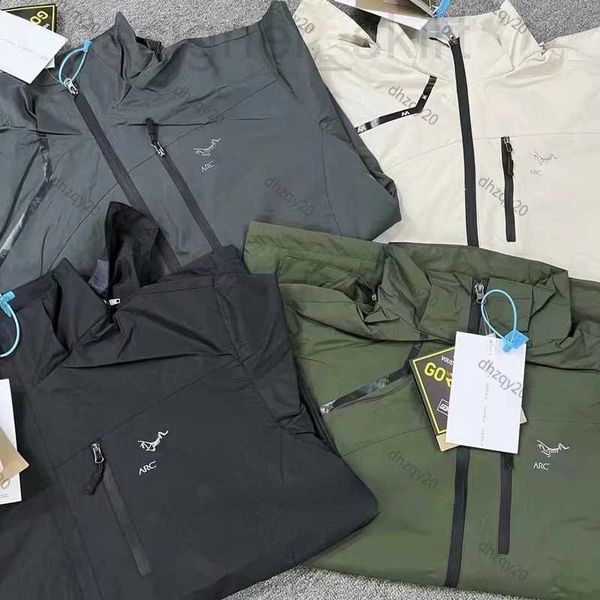 men's jackets designer windproof jacket designer winter plush thickened hard shell fashion emroidery mens and womens waterproof swter o, Black;brown
men's jackets designer windproof jacket designer winter plush thickened hard shell fashion emroidery mens and womens waterproof swter o, Black;brown
