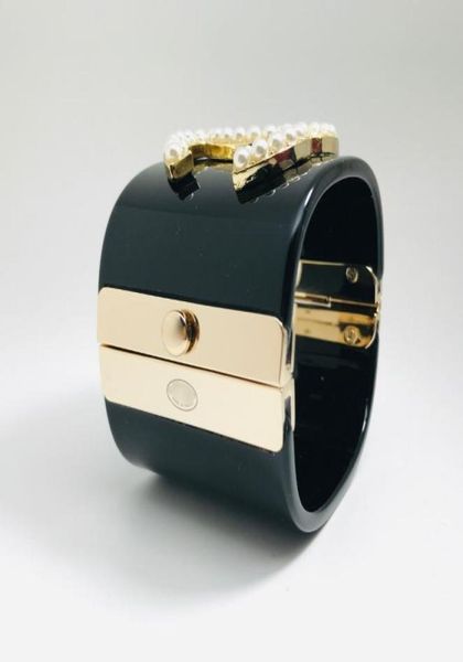 ch designer bangle for woman womens wrist suitable 16 17 18 cm bangles designer bracelet luxury brand official replica premium gif8672827, Black
ch designer bangle for woman womens wrist suitable 16 17 18 cm bangles designer bracelet luxury brand official replica premium gif8672827, Black