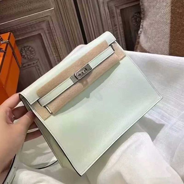 no box swift dance bag high grade sea anemone purple leather small square bag new fashion versatile double shoulder
no box swift dance bag high grade sea anemone purple leather small square bag new fashion versatile double shoulder