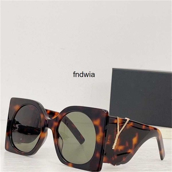 designer classic glasses sunglasses glasses yslity outdoor beach sunglasses men and women, White;black
designer classic glasses sunglasses glasses yslity outdoor beach sunglasses men and women, White;black