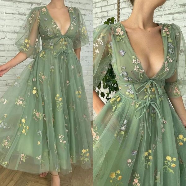 light green prom dresses v neck floral appliques party evening dress pleats puffy sleeves tea length formal long special occasion dress, Black
light green prom dresses v neck floral appliques party evening dress pleats puffy sleeves tea length formal long special occasion dress, Black