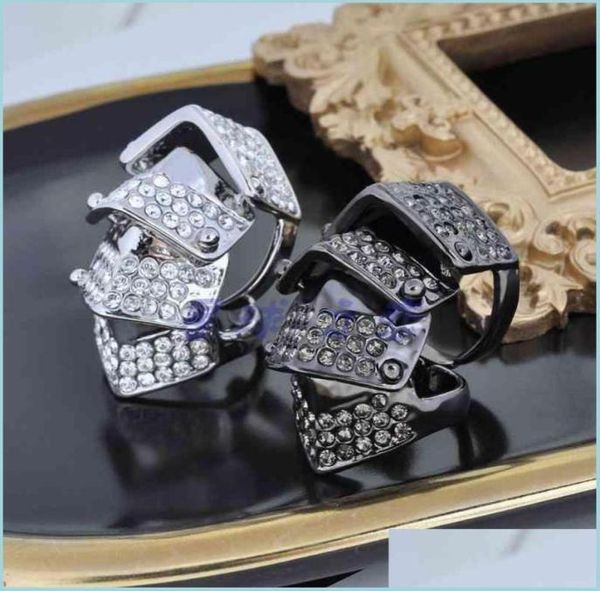 band rings fl diamond armor couple ring vivienne w classic saturn series jewelry 925 sier fashion finger sleeve ins selling men an1965250, Silver
band rings fl diamond armor couple ring vivienne w classic saturn series jewelry 925 sier fashion finger sleeve ins selling men an1965250, Silver