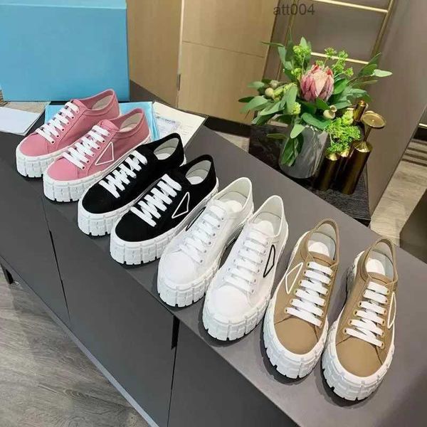 casual sports shoes travel fashion white trainers women lace-up sneaker leather cloth gym thick bottom shoe designer shoe platform lady snea, Black
casual sports shoes travel fashion white trainers women lace-up sneaker leather cloth gym thick bottom shoe designer shoe platform lady snea, Black