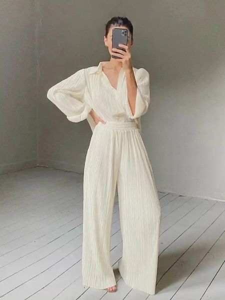 women's two piece pants large size homewear women elegant pleated two piece set loose long sleeve blouses and high waist wide leg pants, White
women's two piece pants large size homewear women elegant pleated two piece set loose long sleeve blouses and high waist wide leg pants, White