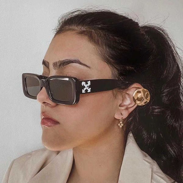 new small box ow arrow street pgraphy hip hop disco glasses men's and women's trend sunglasses, White;black
new small box ow arrow street pgraphy hip hop disco glasses men's and women's trend sunglasses, White;black