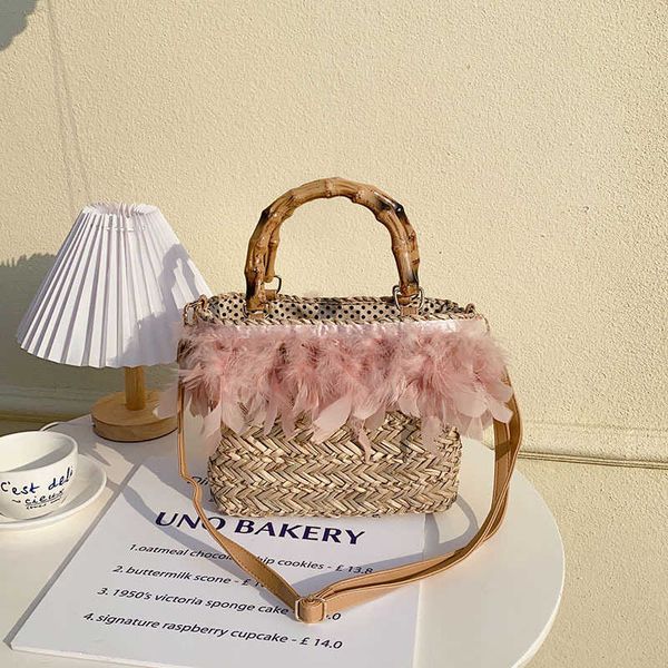 designer's feather grass woven bag, water grass handmade woven bag, one shoulder crossbody handheld vine woven bag, vacation beach bag
designer's feather grass woven bag, water grass handmade woven bag, one shoulder crossbody handheld vine woven bag, vacation beach bag