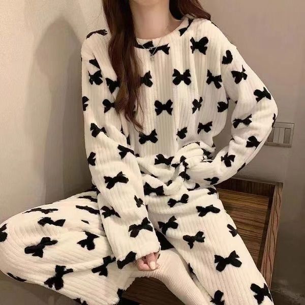 women's sleepwear autumn winter warm flannel women pyjamas sets thick coral velvet long sleeve cartoon sleepwear thin flannel pajamas s, Black;red
women's sleepwear autumn winter warm flannel women pyjamas sets thick coral velvet long sleeve cartoon sleepwear thin flannel pajamas s, Black;red