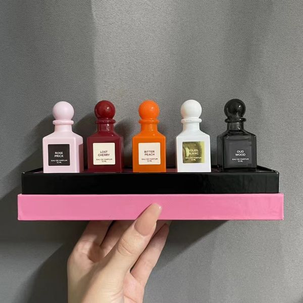 designer woman perfume lost cherry rose prick bitter peach 520 limited gift box fragrance 12ml*5 edp spray parfum
designer woman perfume lost cherry rose prick bitter peach 520 limited gift box fragrance 12ml*5 edp spray parfum