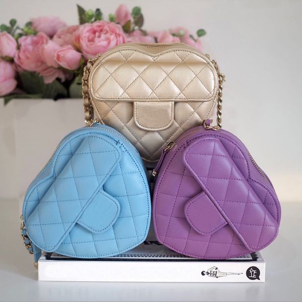 luxury half moon tote sheart bags chain bag cross body shoulder bag designer womans mens genuine leather calfskin quilted shoulder bags mini
luxury half moon tote sheart bags chain bag cross body shoulder bag designer womans mens genuine leather calfskin quilted shoulder bags mini