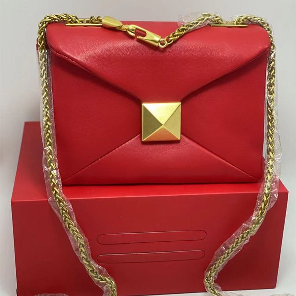 designer willow nail bag cross-body handbag high-quality leather clamshell purse women's classic luxury large capacity chain one should
designer willow nail bag cross-body handbag high-quality leather clamshell purse women's classic luxury large capacity chain one should