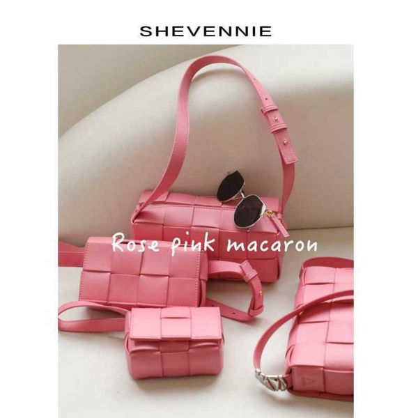 2023 (barbie pink) cowhide mini small square bag handbag mini women's bag trend 0517
2023 (barbie pink) cowhide mini small square bag handbag mini women's bag trend 0517