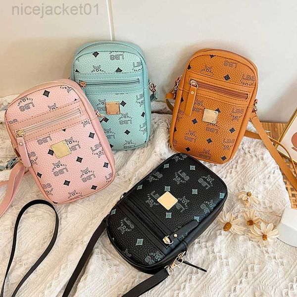 korean version handbag for women's high-end texture niche design ins mobile phone bag 2023 new fashionable printed pu shoulder bag
korean version handbag for women's high-end texture niche design ins mobile phone bag 2023 new fashionable printed pu shoulder bag
