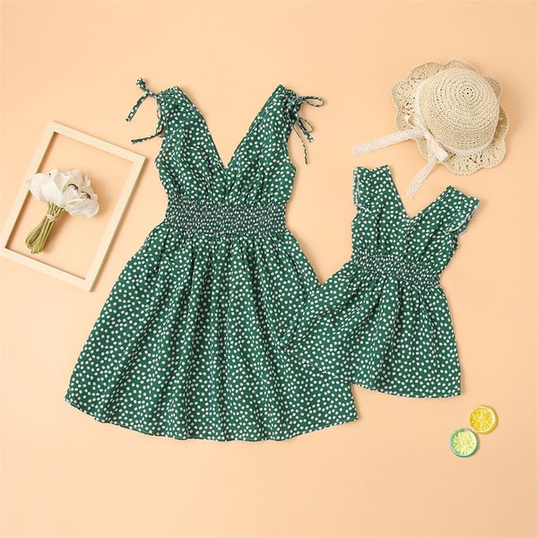 family matching outfits vneck mother daughter dresses set flower mommy and me clothes fashion woman girls sleeveless dress 230518, Blue
family matching outfits vneck mother daughter dresses set flower mommy and me clothes fashion woman girls sleeveless dress 230518, Blue