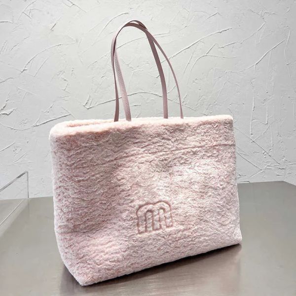 2023 new fashion totes bag designer tote bags purses women handbags luxury hairy shoulder shopping bag classic letters printing
2023 new fashion totes bag designer tote bags purses women handbags luxury hairy shoulder shopping bag classic letters printing