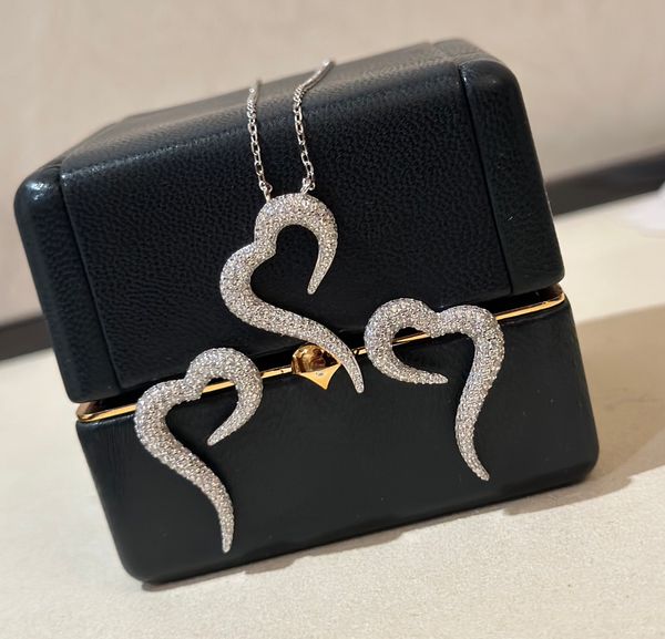 new pendant necklace fashionable and charming women's earnail necklace set, Silver
new pendant necklace fashionable and charming women's earnail necklace set, Silver