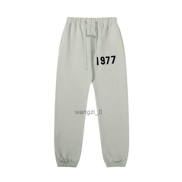 1977 designer hoodies hoody essentail sweatshirts oversized clothing quality womens hooded jumper refflective letter print 13 3imv, Black
1977 designer hoodies hoody essentail sweatshirts oversized clothing quality womens hooded jumper refflective letter print 13 3imv, Black