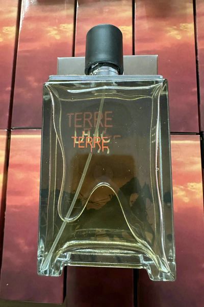 2023 highest quality perfume for men terre brand anti-perspirant deodorant 100 ml edt spray natural male cologne 3.3 fl.oz eau de toilette l
2023 highest quality perfume for men terre brand anti-perspirant deodorant 100 ml edt spray natural male cologne 3.3 fl.oz eau de toilette l