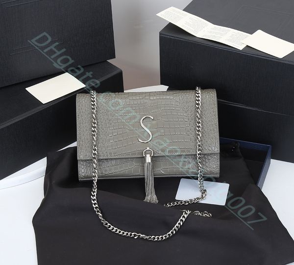 luxury designers flap crossbody bags fashion style women bags gold chain shoulder bags women's leisure handbags clutch totes hobo purse
luxury designers flap crossbody bags fashion style women bags gold chain shoulder bags women's leisure handbags clutch totes hobo purse