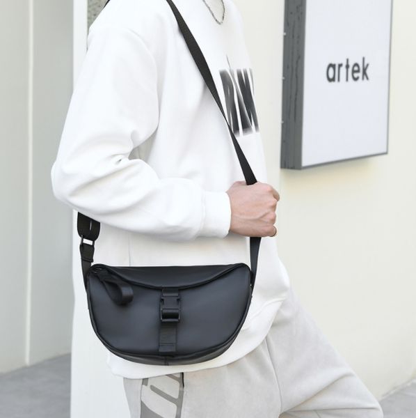 crossbody bag fashion trend clamshell bag leisure all-match single shoulder bag frosted small bag men's and women's same style com
crossbody bag fashion trend clamshell bag leisure all-match single shoulder bag frosted small bag men's and women's same style com