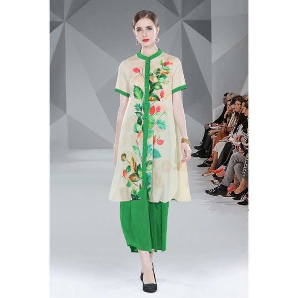 2023 pants summer two piece set three house pleated spring and autumn flower leaf element printed women's, Black;gray
2023 pants summer two piece set three house pleated spring and autumn flower leaf element printed women's, Black;gray