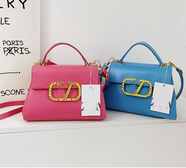 women's bag 2023 brand v new simple fashion candy color handbag clutch bag one shoulder crossbody bags wallets, Black;red
women's bag 2023 brand v new simple fashion candy color handbag clutch bag one shoulder crossbody bags wallets, Black;red